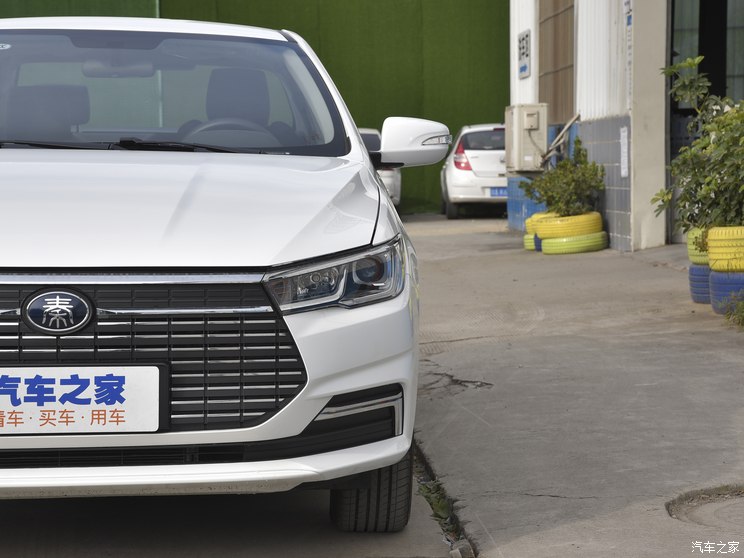 BYD Qin New Energy 2021 Travel Standard Edition